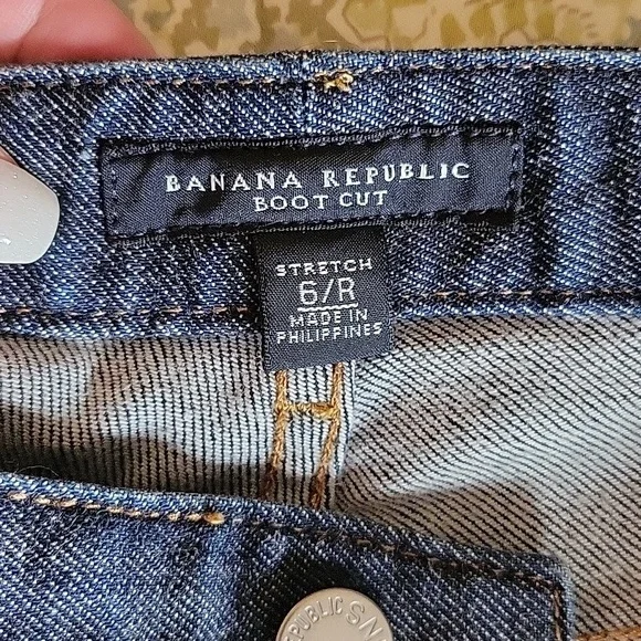 BANANA REPUBLIC BOOTCUT STRETCH JEANS - Picture 8 of 9